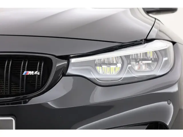BMW M4 4-serie Cabrio Competition 2020 Benzine 36