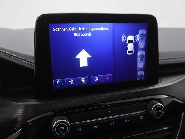 Ford Kuga 2.5 PHEV Vignale 2021 Hybride Benzine 21