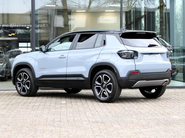 Jeep Avenger 1.2 e-Hybrid Summit 2026 Hybride Benzine 2