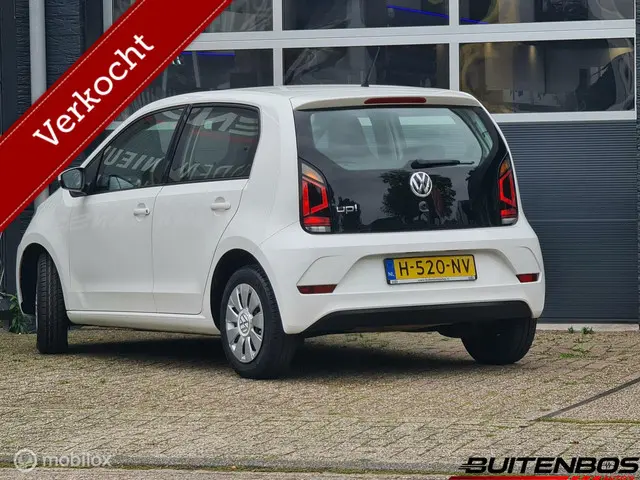 Volkswagen up! 1.0 BMT up! beats 2016 Benzine 16