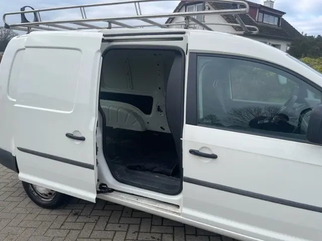 Volkswagen Caddy 2.0 TDI L2H1 BMT Hi. 2017 Diesel 16