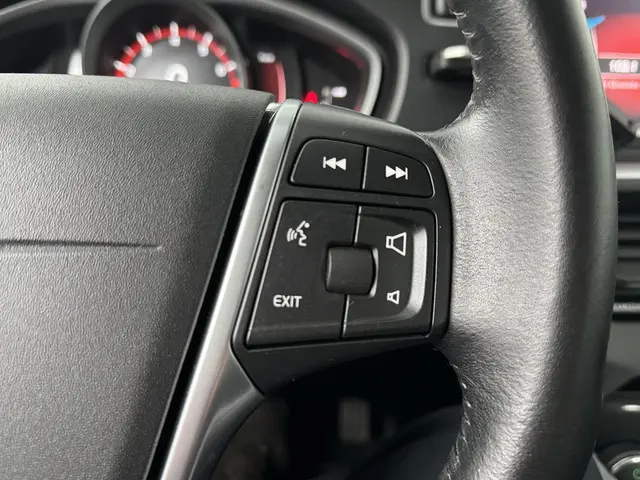 Volvo V40 Cross Country 1.5 T3 Edition+ 2018 Benzine 24