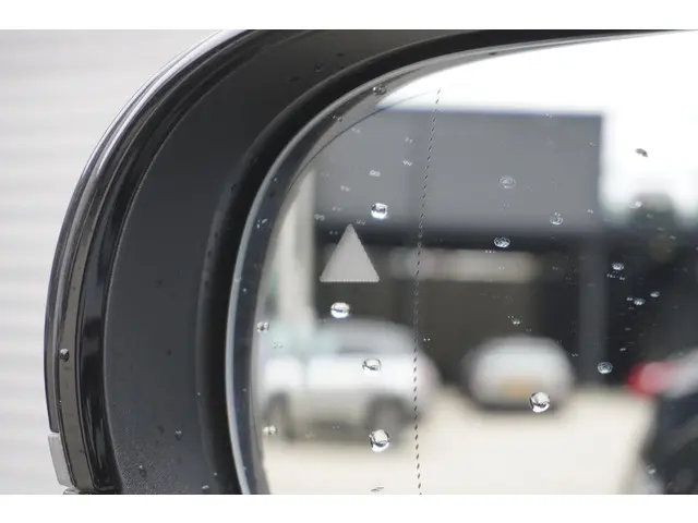 MINI Aceman E 2025 Elektrisch 18