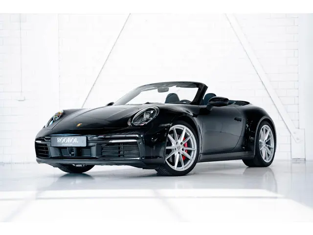 Porsche 911 Carrera 4S Cabriolet 2020 Benzine 1