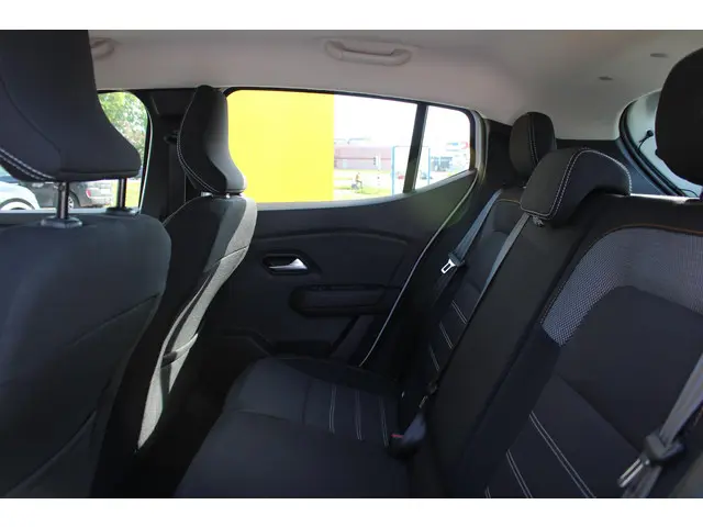 Dacia Sandero Stepway TCe 90 Essential 2022 Benzine 19
