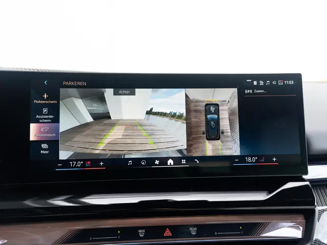 BMW 5 Serie Touring 530e 2025 Hybride Benzine 39