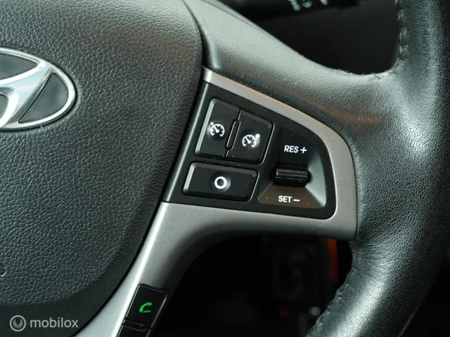 Hyundai i20 1.2 HP i-Motion Comfort 2015 Benzine 13