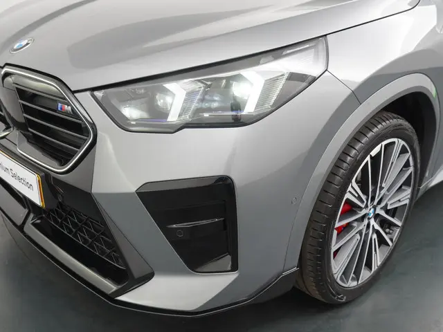 BMW X2 M35i xDrive 2024 Benzine 26