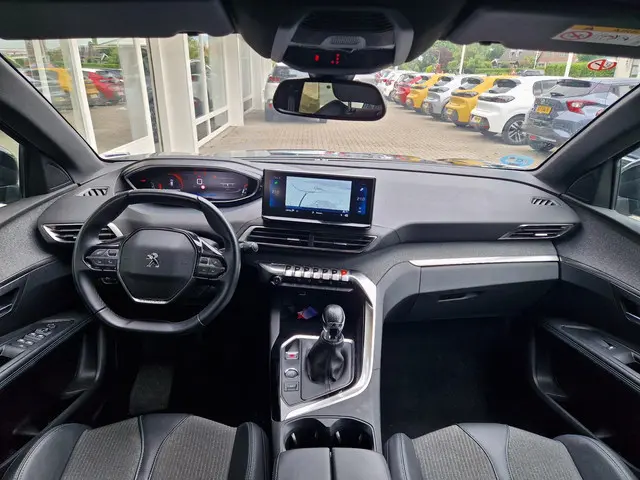 Peugeot 3008 1.2 PureTech Allure Pack 2023 Benzine 13
