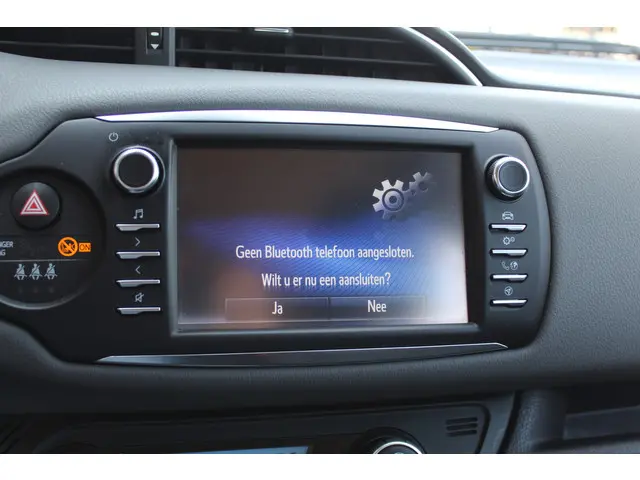 Toyota Yaris 1.5 Hybrid Energy Plus 2018 Hybride Benzine 21