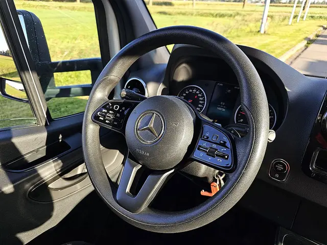 Mercedes-Benz Sprinter 516 2020 Diesel 12