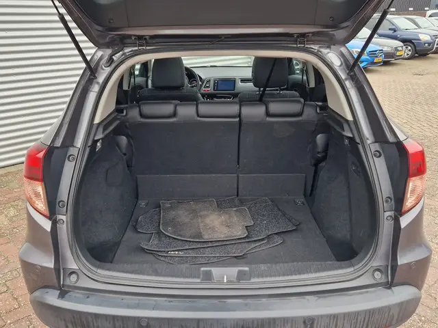 Honda HR-V 1.5 i-VTEC Executive 2016 Benzine 9