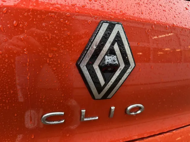 Renault Clio 1.0 TCe 90pk Techno+Pack Winter!! 2024 Benzine 7