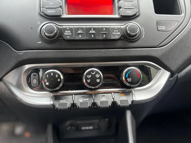Kia Rio 1.2 CVVT Plus Pack 2012 Benzine 22