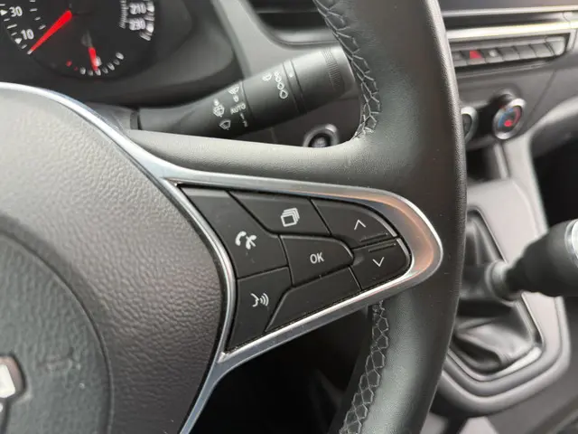 Nissan Townstar N-Connecta 1.3 130PK 2022 Benzine 25