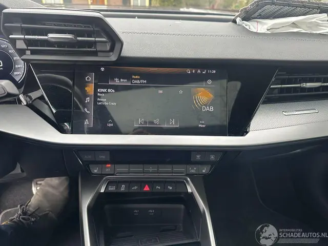 Audi A3 40 TFSIe S- line 2022 Hybride Benzine 11