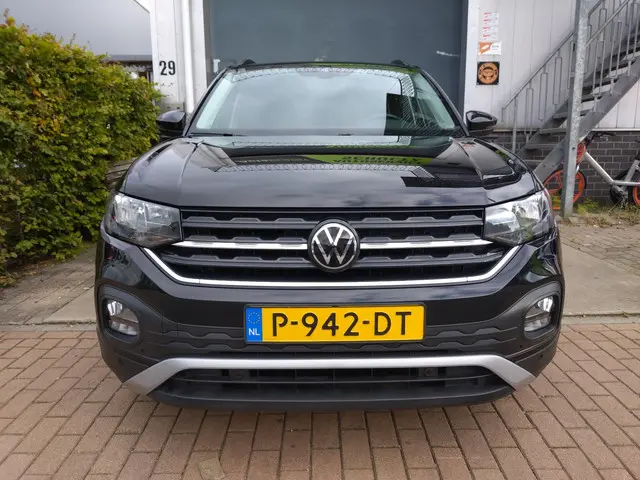Volkswagen T-Cross 2