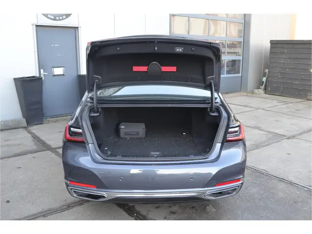 BMW 7 Serie 745e High Executive 2019 Hybride Benzine 9