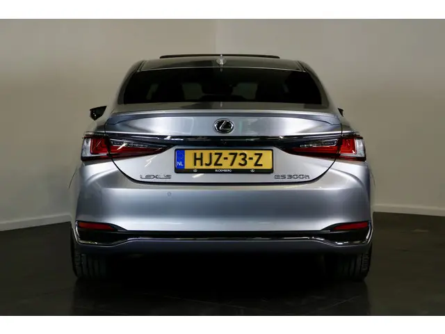 Lexus ES 300h Business Line 2024 Hybride Benzine 3