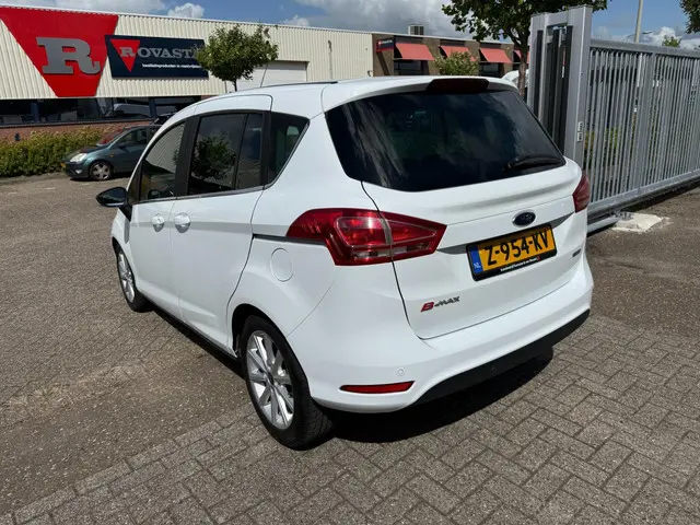 Ford B-MAX 3
