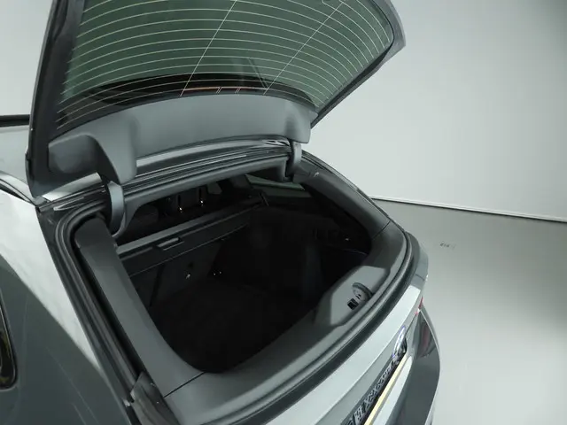 BMW 3 Serie Touring 330e 2024 Hybride Benzine 28