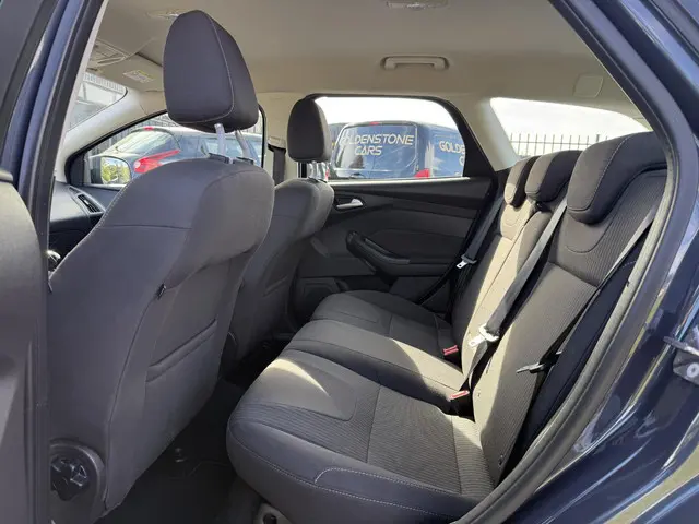 Ford Focus Wagon 1.0 EcoBoost Titanium 2014 Benzine 10