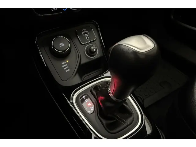 Jeep Compass 1.4 MultiAir Limited 4x4 2018 Benzine 24