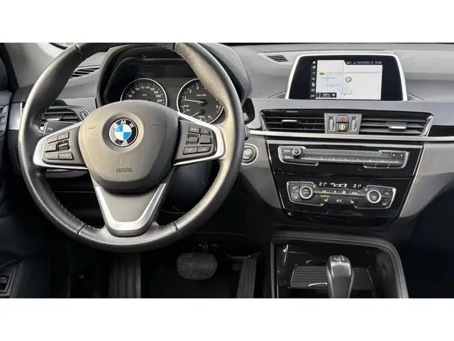 BMW X1 xDrive20i 2018 Benzine 14