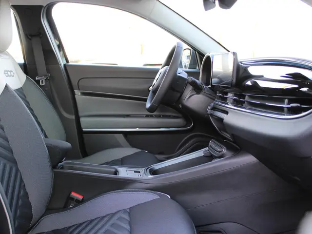 Fiat 600e Urban 54 kWh 2025 Elektrisch 10