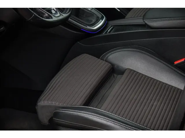 Renault Scénic TCe 140 Bose 2020 Benzine 7