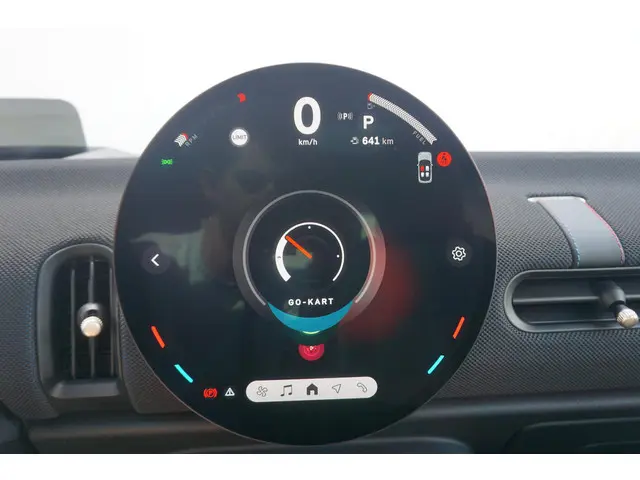 MINI 3-Deurs Cooper C 2024 Benzine 25