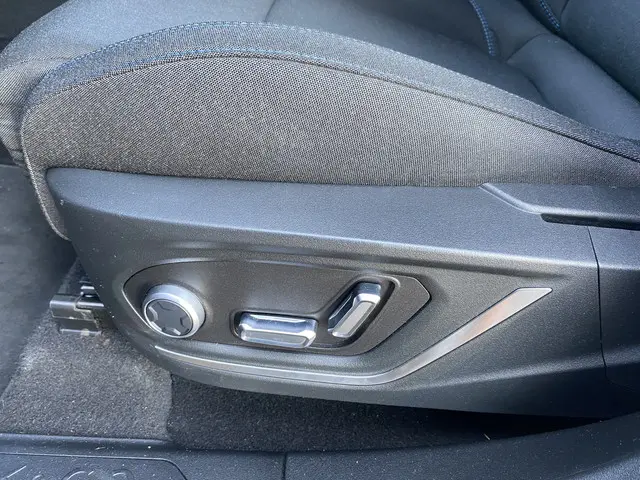 Lynk & Co 01 1.5 2023 Hybride Benzine 28