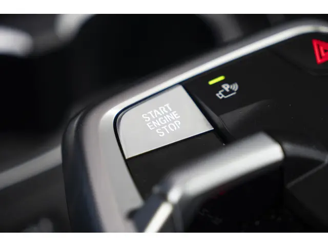 BMW X1 18i sDrive Aut. 2024 Benzine 39