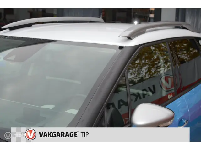 Citroën C3 Aircross 1.2 PureTech S&S Shine 2018 Benzine 9