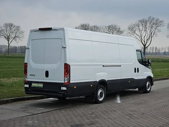 Iveco Daily 35S16 2023 Diesel 3