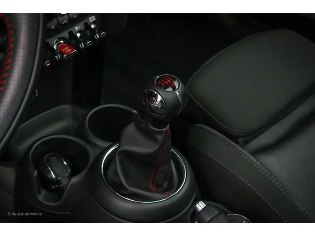 MINI Cooper 1.5 Cooper JCW 2017 Benzine 45