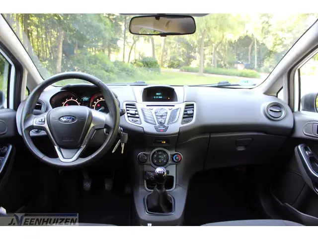 Ford Fiesta 1.25 2015 Benzine 3