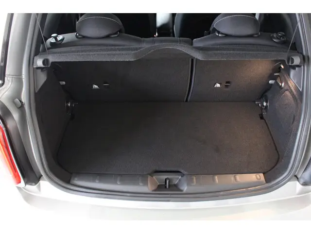 MINI Cooper Mini 1.5 Camden Edition 2023 Benzine 7