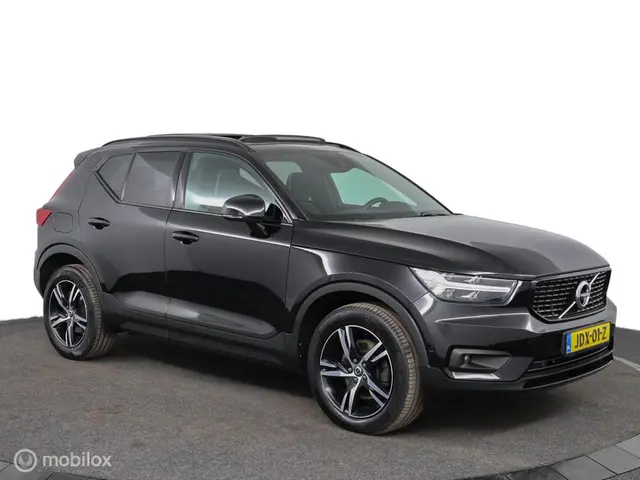 Volvo XC40 2.0 T5 AWD R-Design 2018 Benzine 4