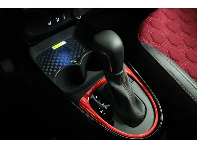 Toyota Aygo X 1.0 VVT-i CVT Undercover 2023 Benzine 26