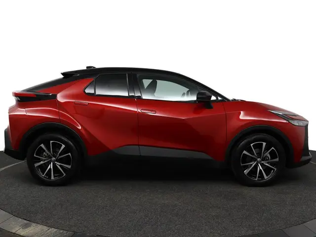 Toyota C-HR 1.8 Hybrid 140 Dynamic 2025 Hybride Benzine 13
