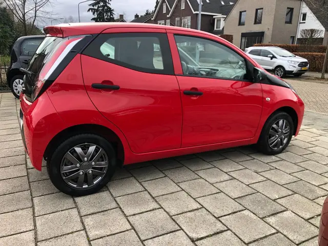 Toyota Aygo 1.0 VVT-i x-fun 2017 Benzine 4