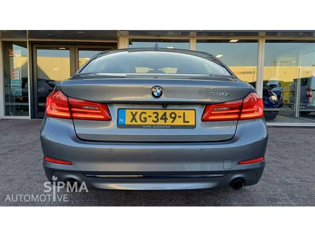 BMW 5 Serie 530i Sport line 2019 Benzine 18