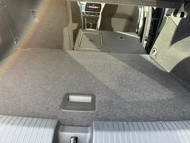 Volkswagen T-Roc 1.5 TSI Style 2023 Benzine 36