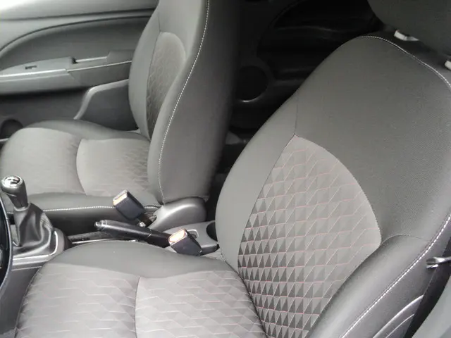 Mitsubishi Space Star 1.2 Intense 2022 Benzine 22