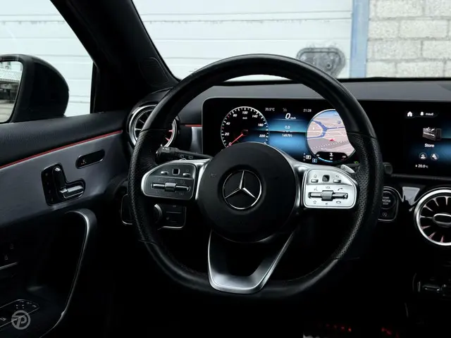Mercedes-Benz A-Klasse 220 Premium Plus 2020 Benzine 11
