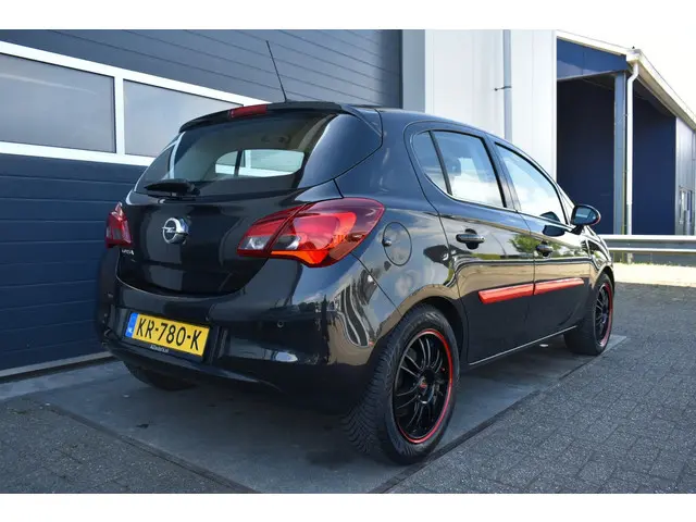 Opel Corsa 1.4 Innovation automaat/weinig km. 2016 Benzine 5