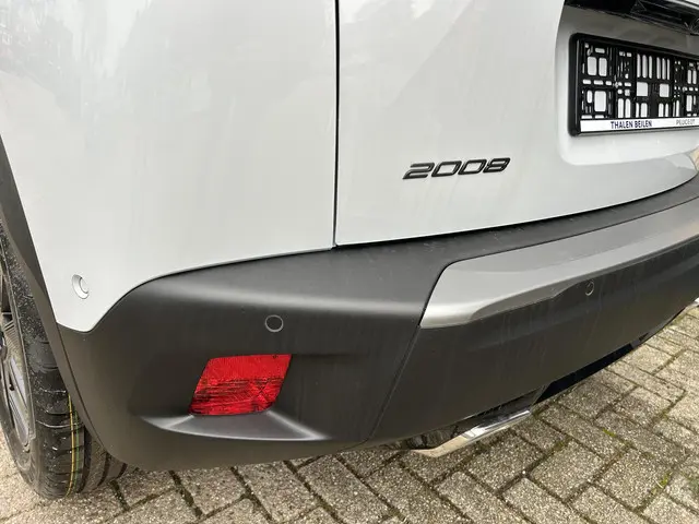 Peugeot 2008 1.2 Hybrid 145 PK GT 2025 Hybride Benzine 38