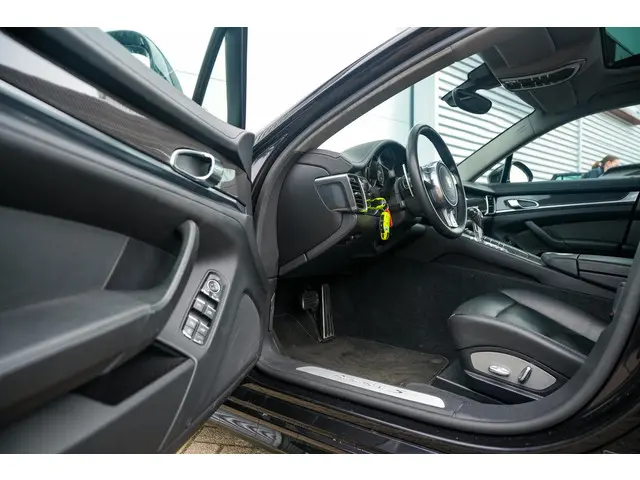 Porsche Panamera 3.0 S Hybrid 2012 Benzine 6