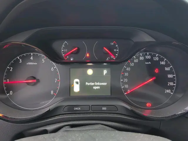 Opel Crossland X 1.2 Turbo 120 Jaar Edition 2019 Benzine 9